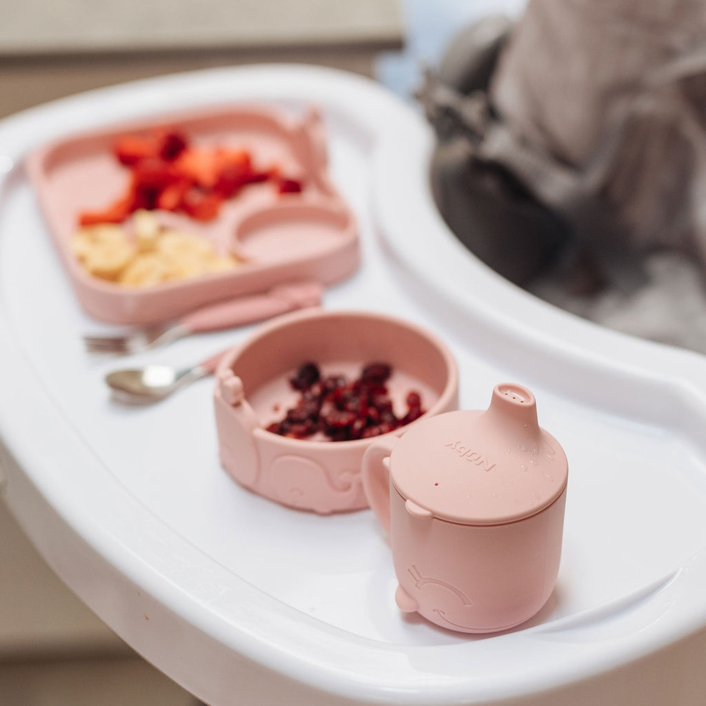 Animal Friends 6-Piece Dinnerware Set - Pink Whale